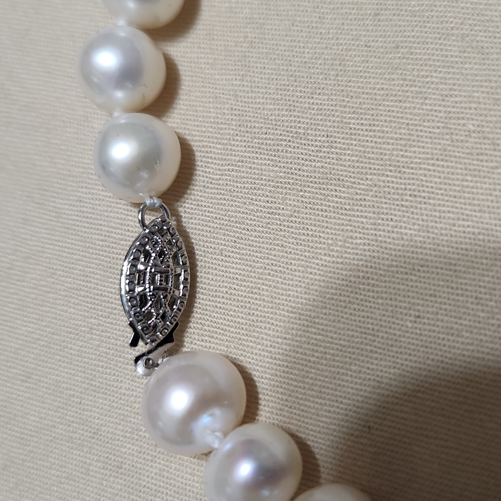 Pearls - Picture 2 of 4